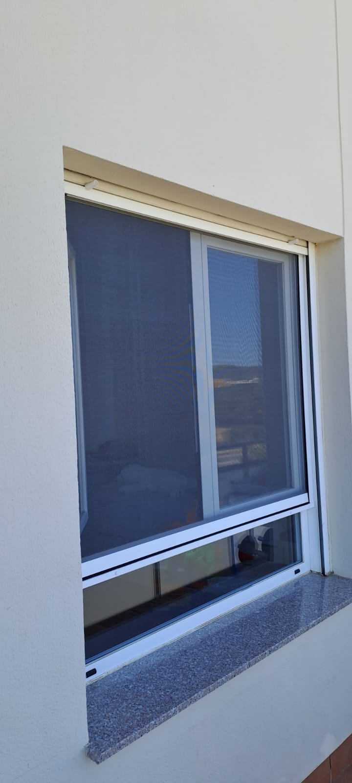 Mosquitera enrrollable blanca